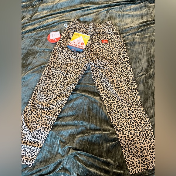 Leopard print chef pants. The small didn’t fit me but I added the size chart. - Picture 4 of 4